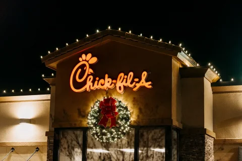 Christmas-Decor-Commercial-02